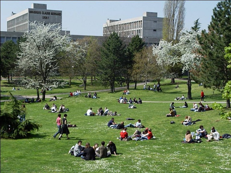 Lire la suite à propos de l’article Dossier d’inscription: Cité Universitaire 2013/2014