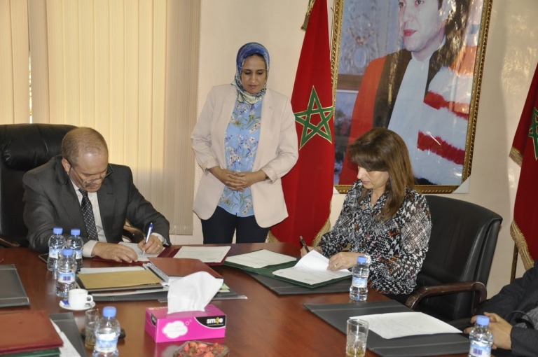 Lire la suite à propos de l’article Formation Continue: Signature de Convention