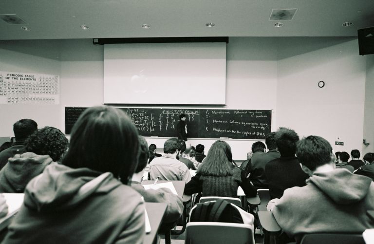 Lire la suite à propos de l’article 2ème conférence internationale sous le thème: « Développement professionnel et l’enseignement réflexif »